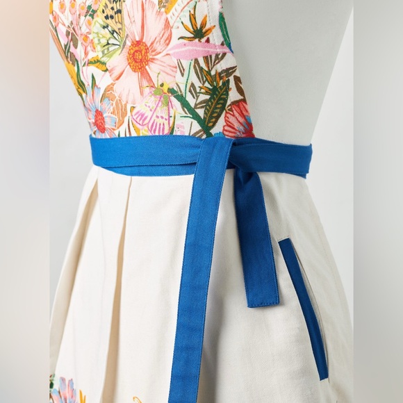 Anthropologie Gardenia Apron - Picture 3 of 3
